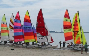 aventuras acuaticas catamaran despedidas barcelona