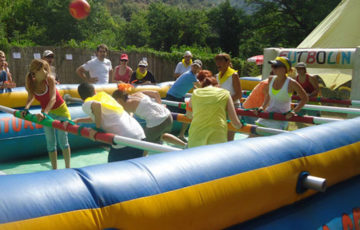 futbolín humano para despedidas de soltero o soltera